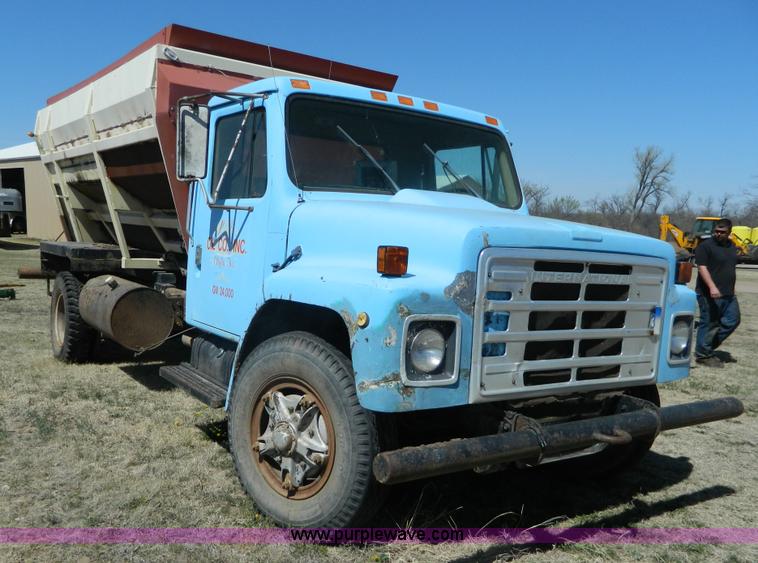 image for item K8025 1979 International feed truck