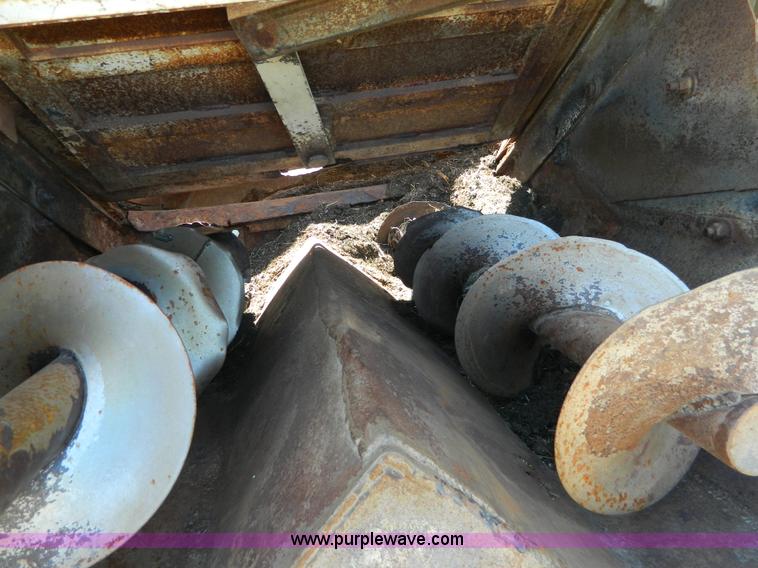 image for item K8025 1979 International feed truck