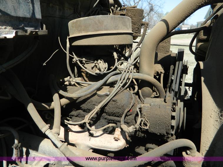 image for item K8025 1979 International feed truck