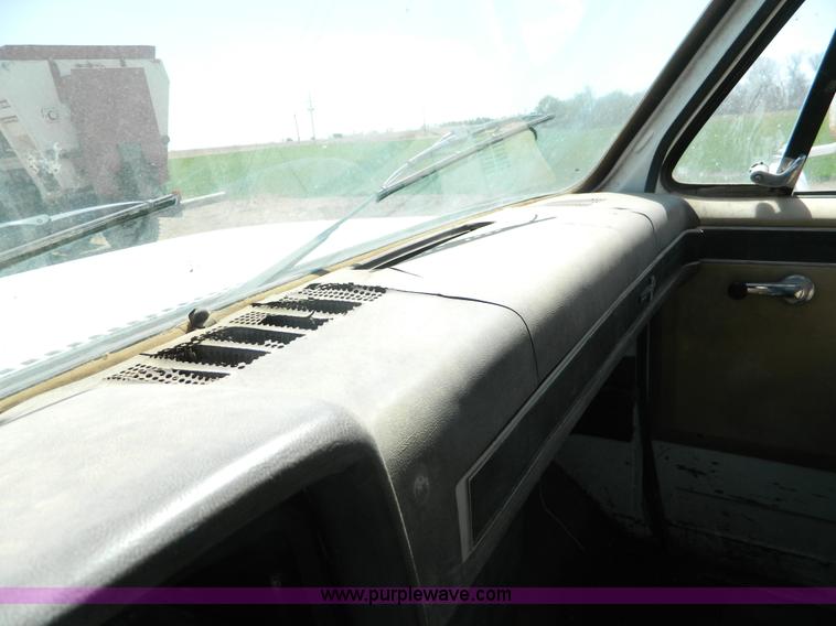 image for item K8026 1985 Chevrolet Kodiak 70 tank truck