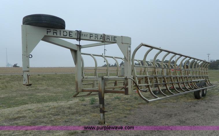 image for item K8028 Pride of Prairie gooseneck bale trailer