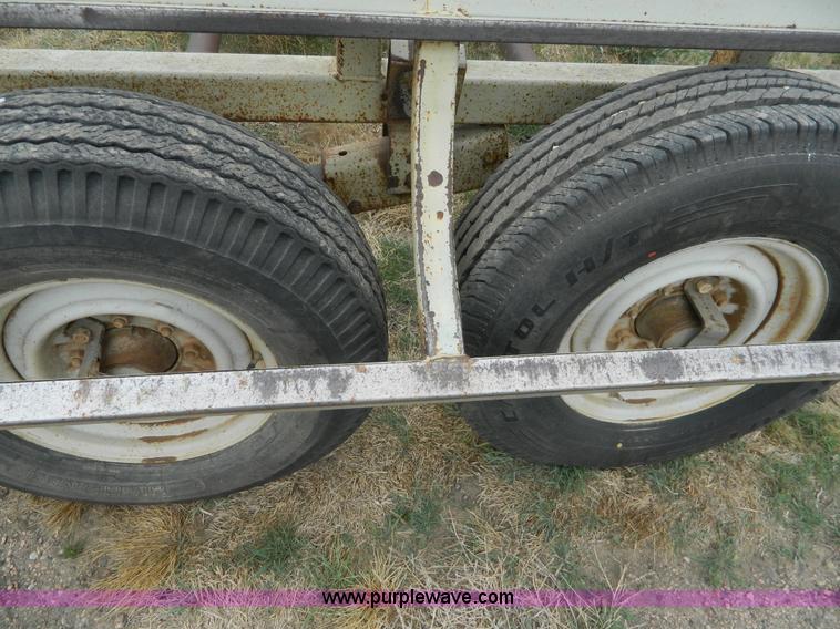 image for item K8028 Pride of Prairie gooseneck bale trailer