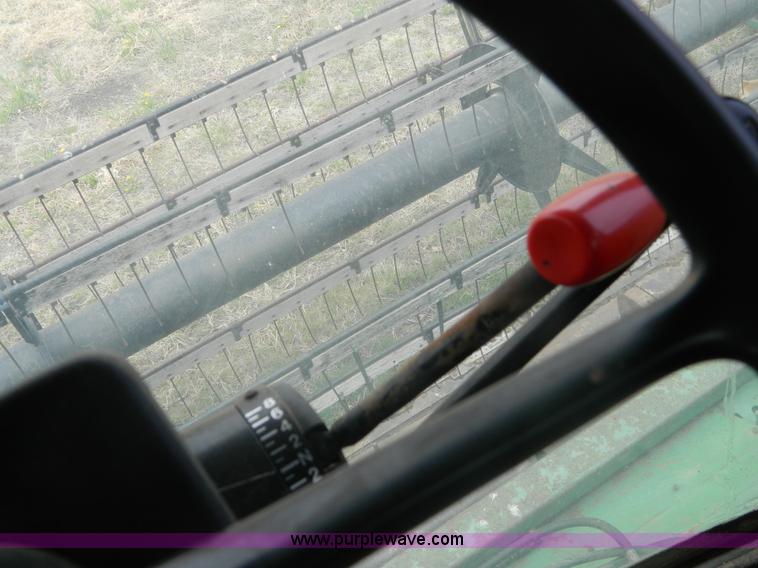 image for item K8031 1984 John Deere 6620 Turbo combine