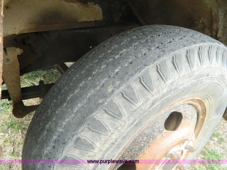 image for item K8035 1978 GMC 6000 grain truck