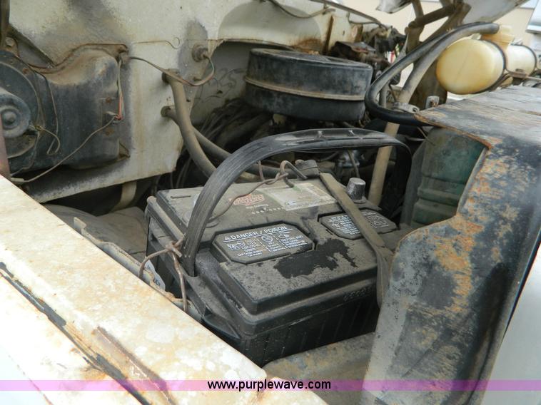 image for item K8035 1978 GMC 6000 grain truck