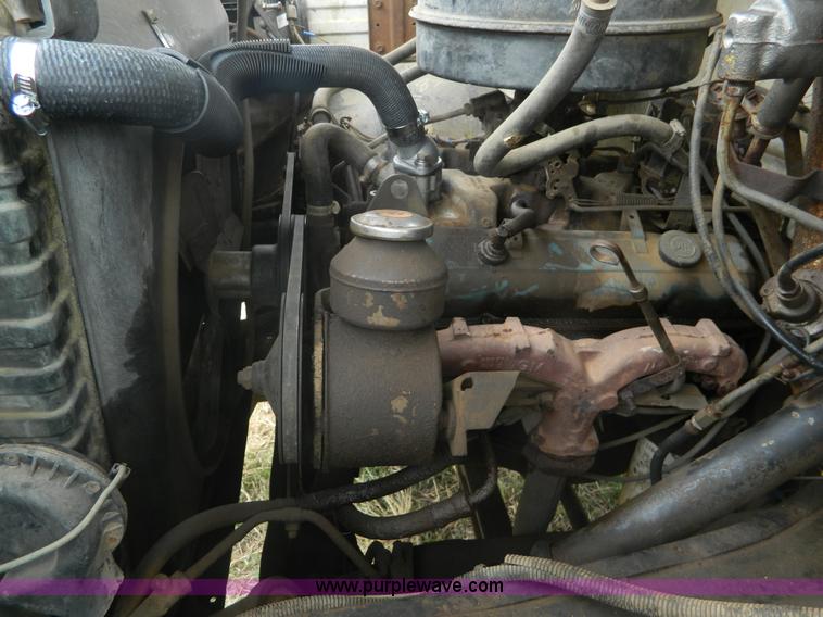 image for item K8035 1978 GMC 6000 grain truck