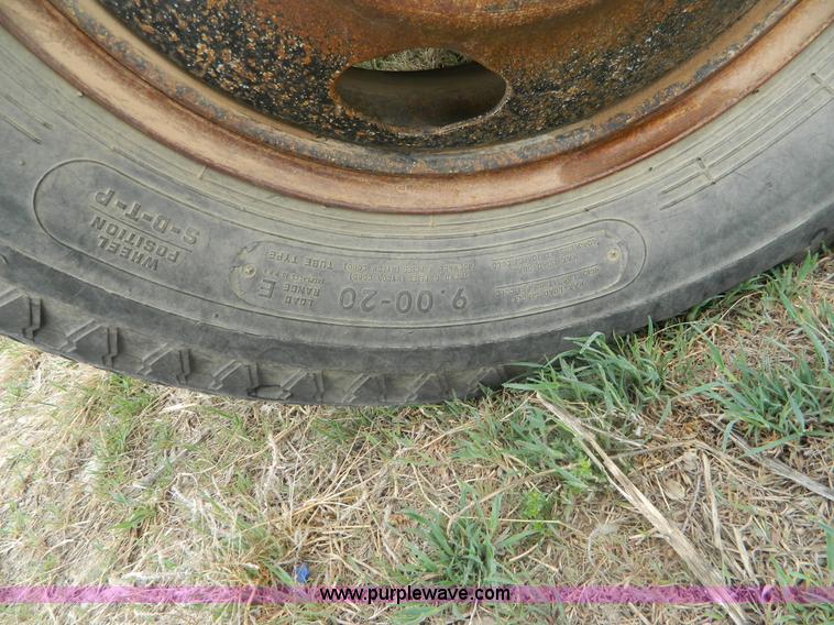 image for item K8035 1978 GMC 6000 grain truck