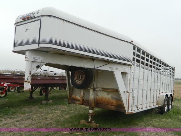 image for item K8037 1993 Diamond D gooseneck livestock trailer