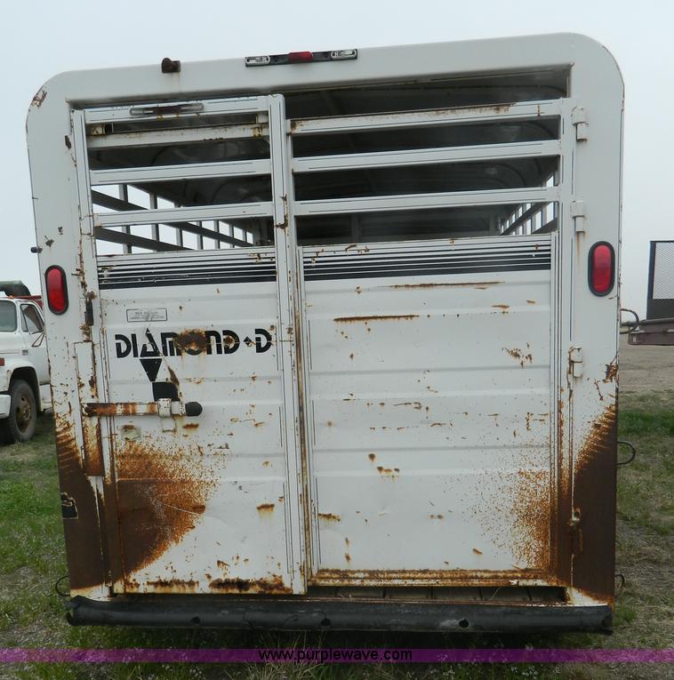 image for item K8037 1993 Diamond D gooseneck livestock trailer