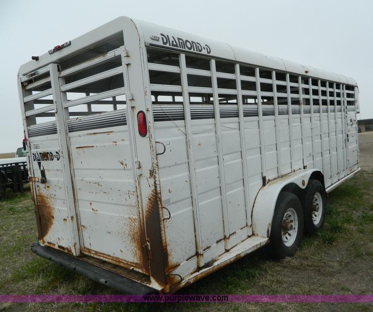 image for item K8037 1993 Diamond D gooseneck livestock trailer