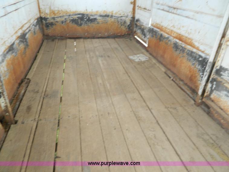 image for item K8037 1993 Diamond D gooseneck livestock trailer