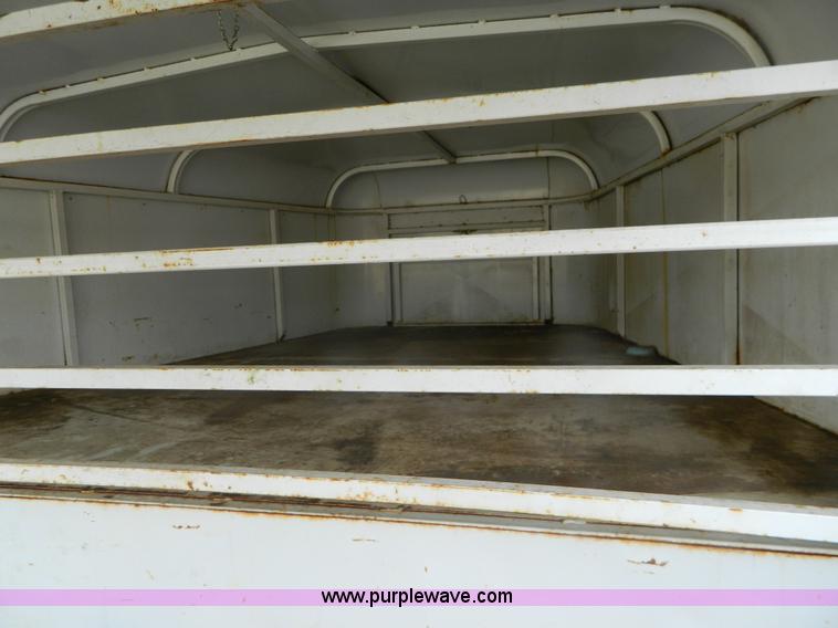 image for item K8037 1993 Diamond D gooseneck livestock trailer