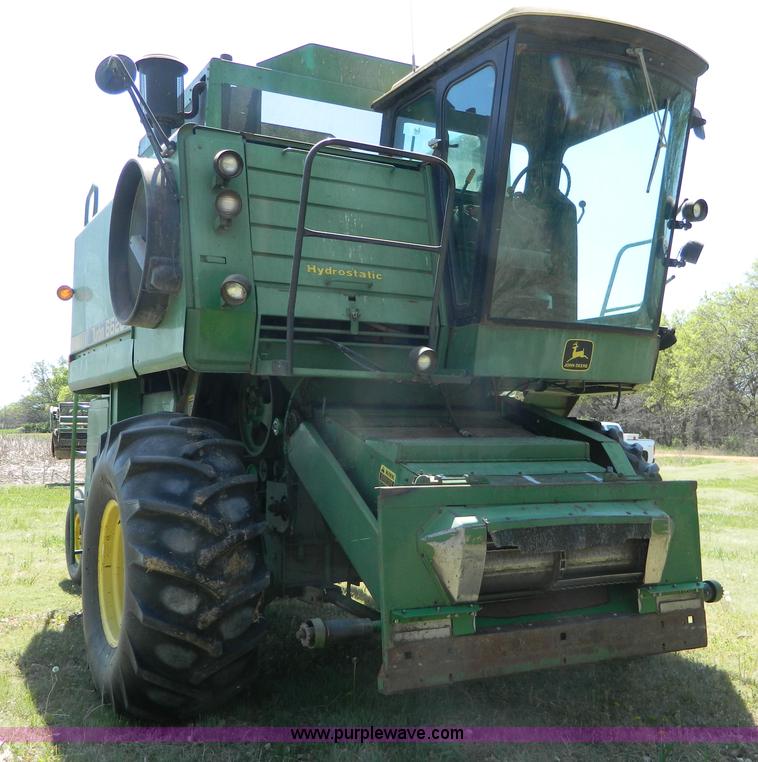 image for item K8047 1980 John Deere 6620 Turbo combine