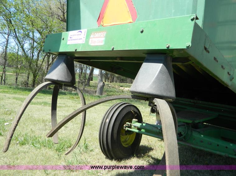 image for item K8047 1980 John Deere 6620 Turbo combine