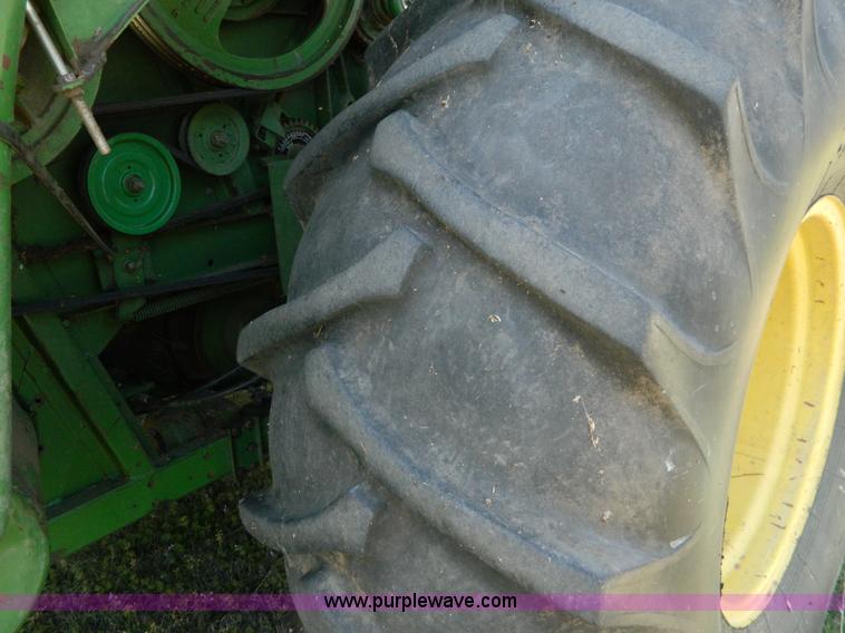 image for item K8047 1980 John Deere 6620 Turbo combine