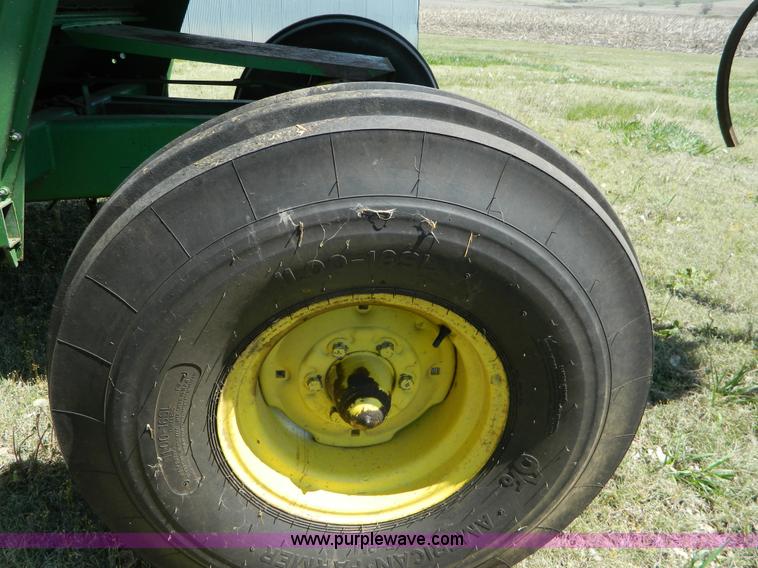 image for item K8047 1980 John Deere 6620 Turbo combine