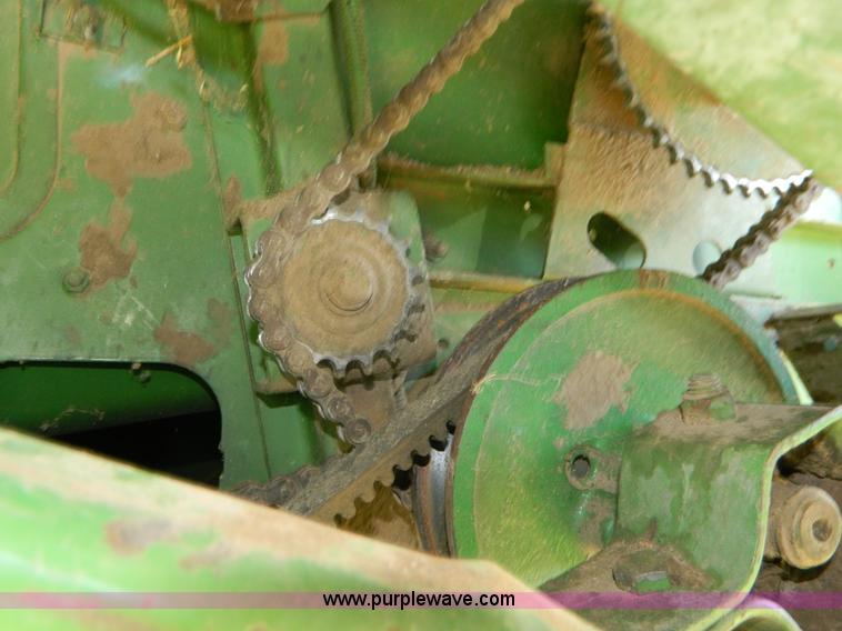 image for item K8047 1980 John Deere 6620 Turbo combine