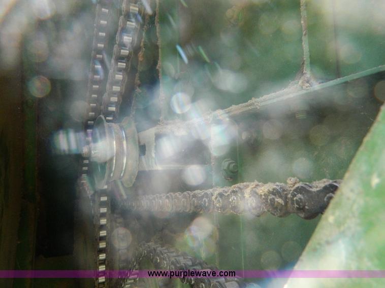 image for item K8047 1980 John Deere 6620 Turbo combine