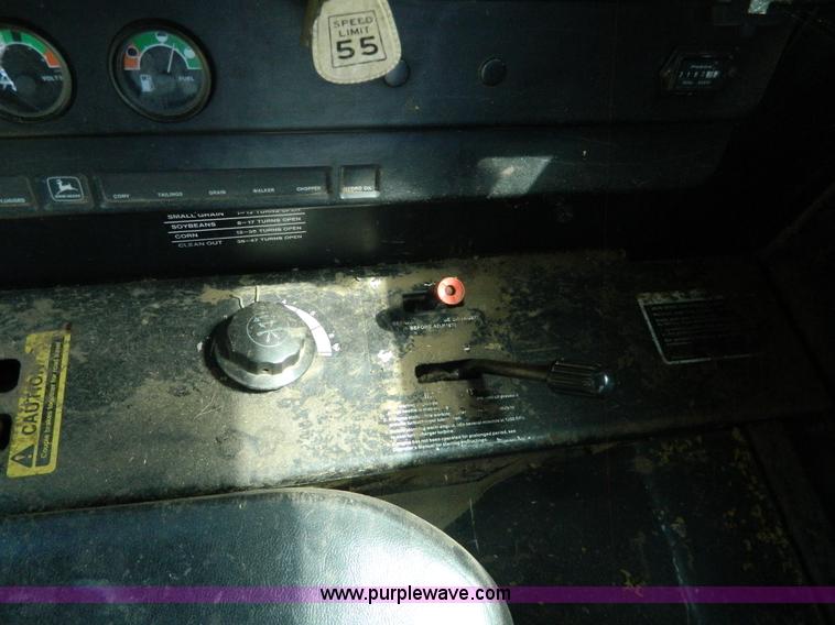 image for item K8047 1980 John Deere 6620 Turbo combine