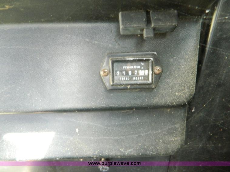 image for item K8047 1980 John Deere 6620 Turbo combine