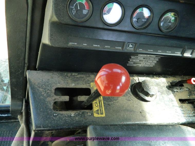 image for item K8047 1980 John Deere 6620 Turbo combine