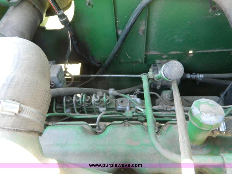 image for item K8047 1980 John Deere 6620 Turbo combine