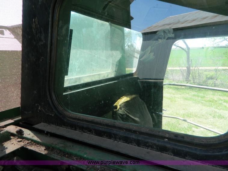 image for item K8047 1980 John Deere 6620 Turbo combine