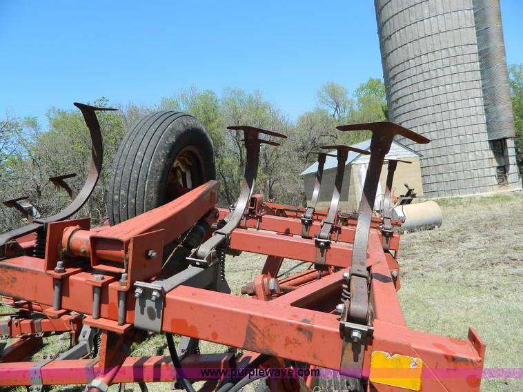 image for item K8051 Hesston 2240 field cultivator