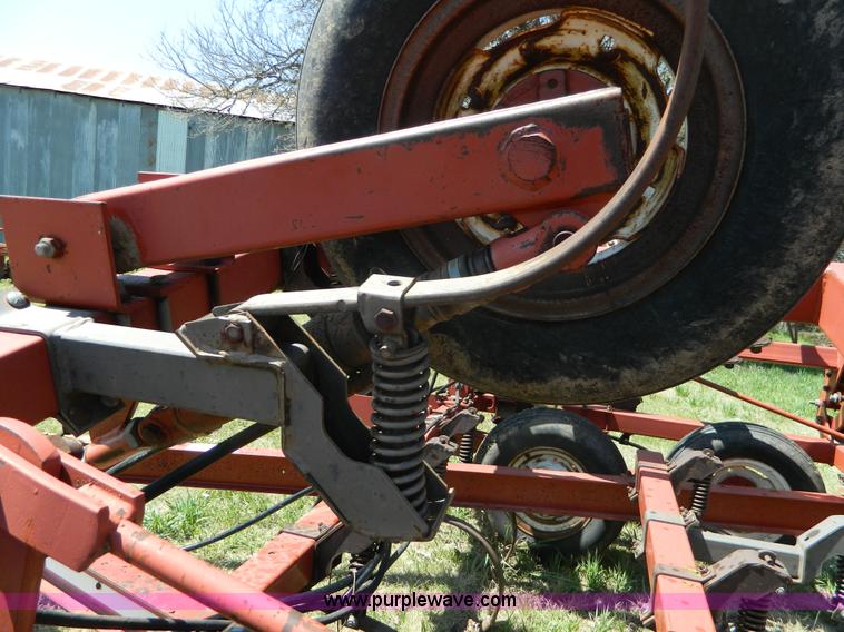 image for item K8051 Hesston 2240 field cultivator