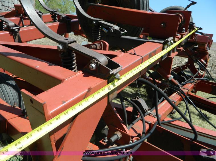 image for item K8051 Hesston 2240 field cultivator