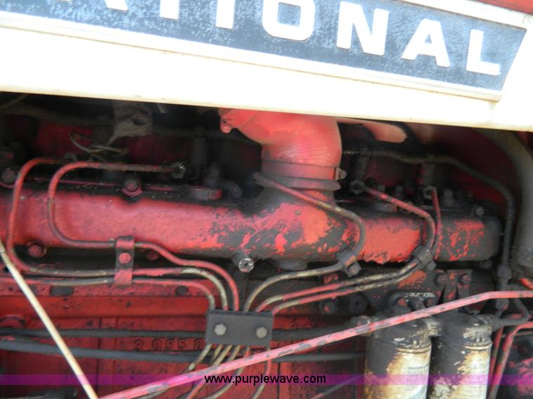 image for item K8053 1969 International 756 tractor