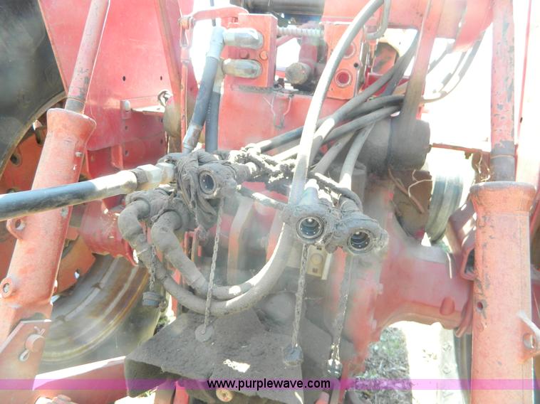 image for item K8053 1969 International 756 tractor