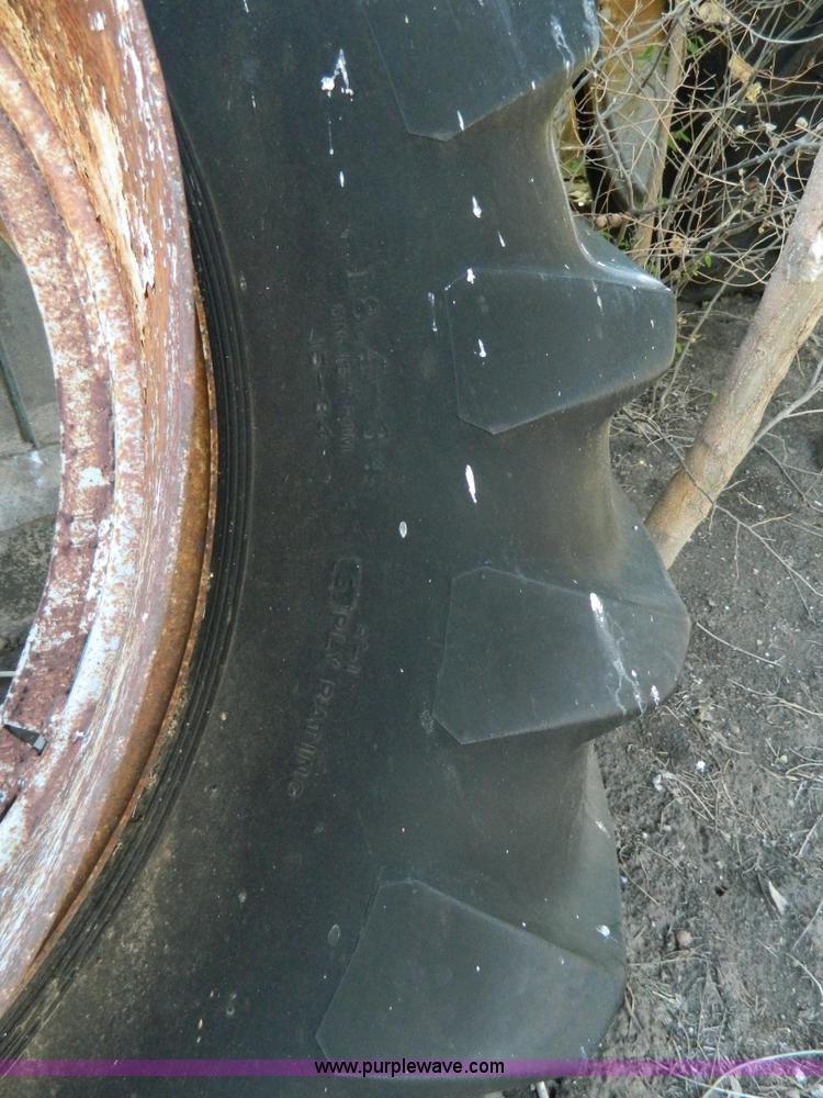 image for item K8053 1969 International 756 tractor