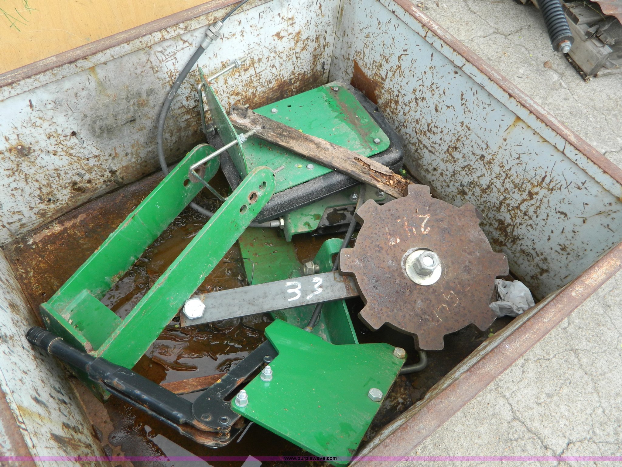 (20) opener disks in Assaria, KS Item BH9650 sold Purple Wave