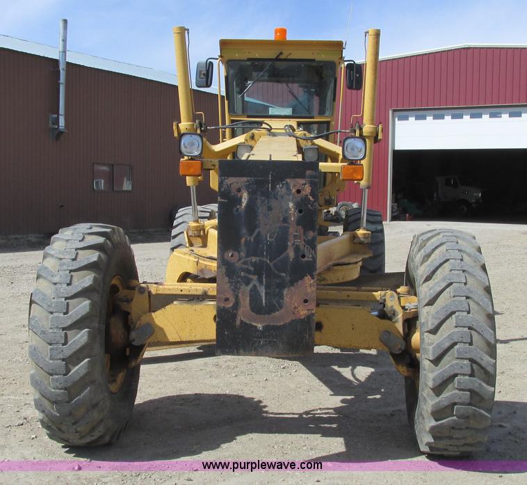 image for item A8778 1998 John Deere 770CH motor grader