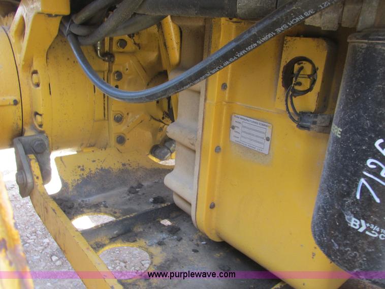 image for item A8778 1998 John Deere 770CH motor grader