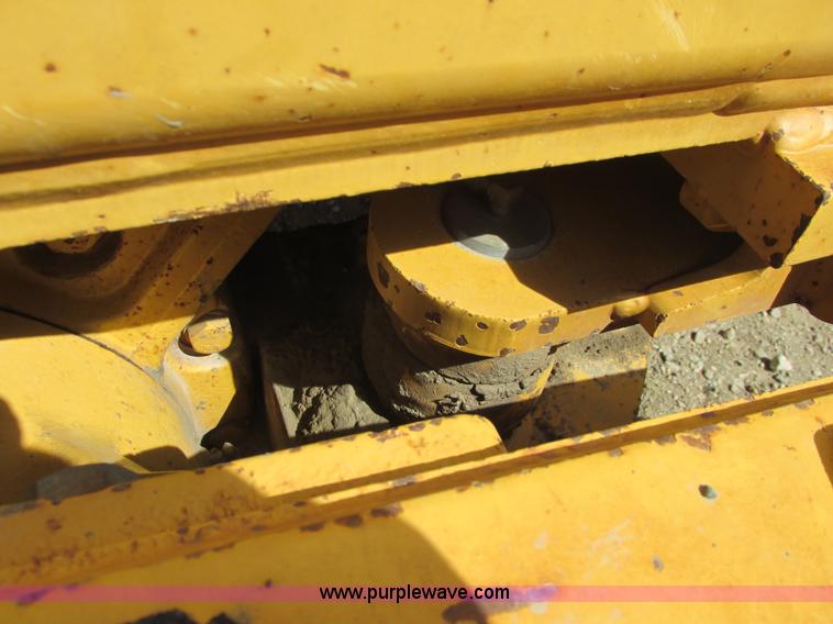 image for item A8778 1998 John Deere 770CH motor grader