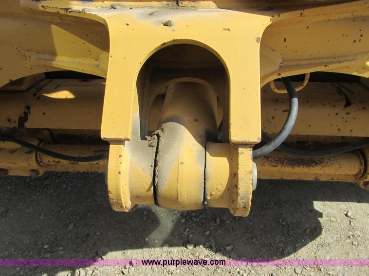 image for item A8778 1998 John Deere 770CH motor grader