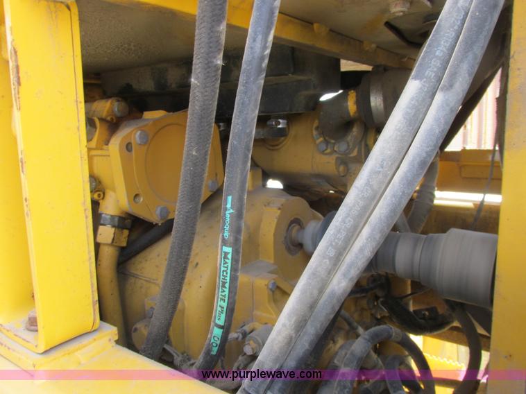 image for item A8778 1998 John Deere 770CH motor grader