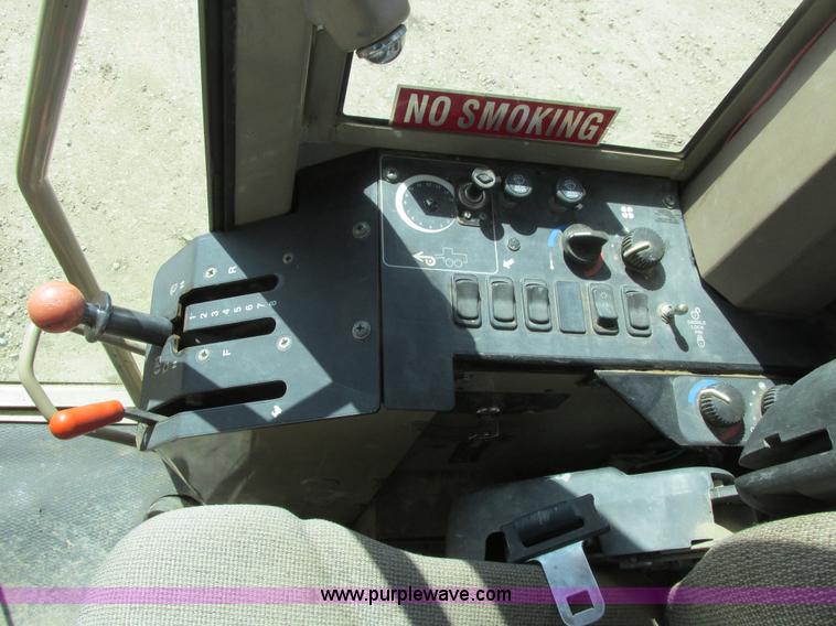 image for item A8778 1998 John Deere 770CH motor grader