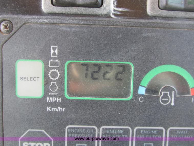 image for item A8778 1998 John Deere 770CH motor grader