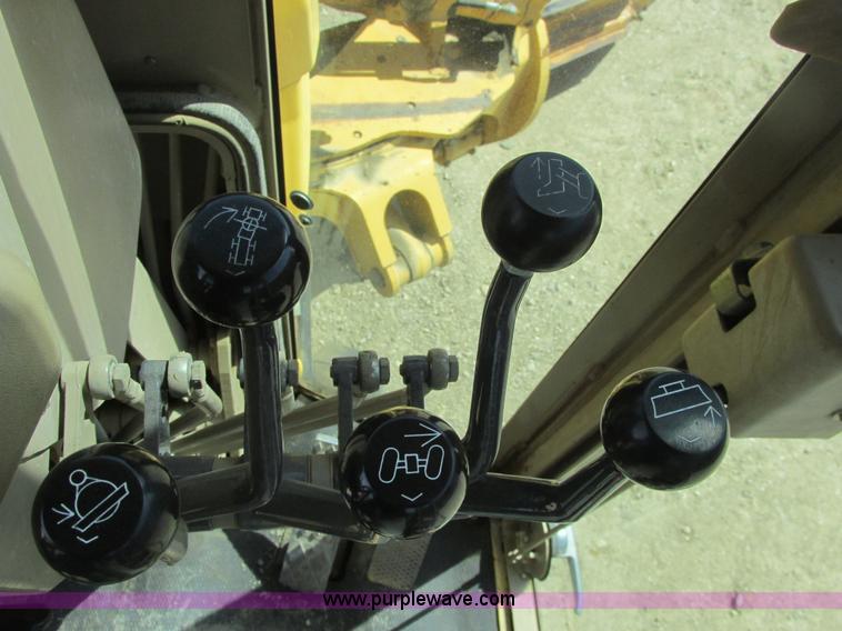 image for item A8778 1998 John Deere 770CH motor grader