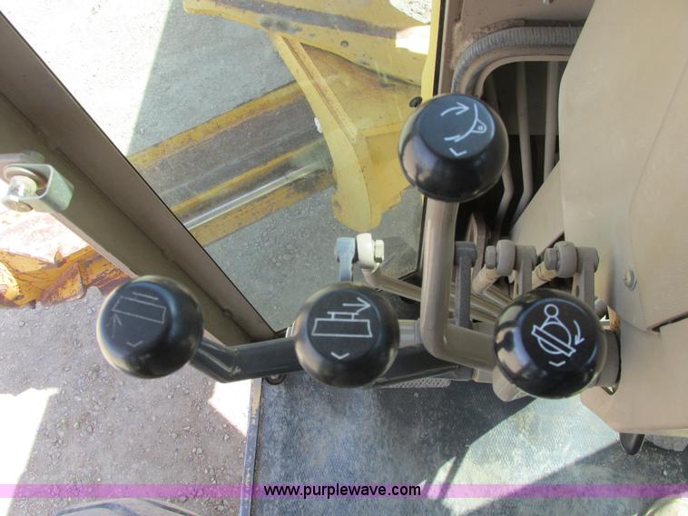 image for item A8778 1998 John Deere 770CH motor grader