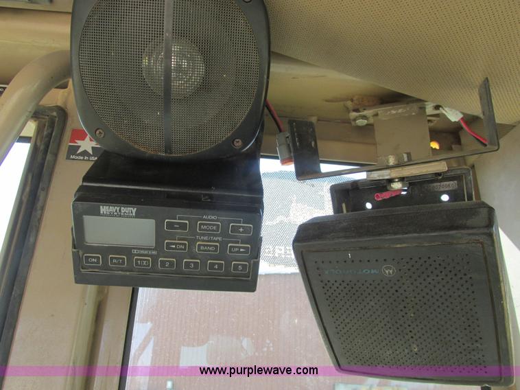 image for item A8778 1998 John Deere 770CH motor grader