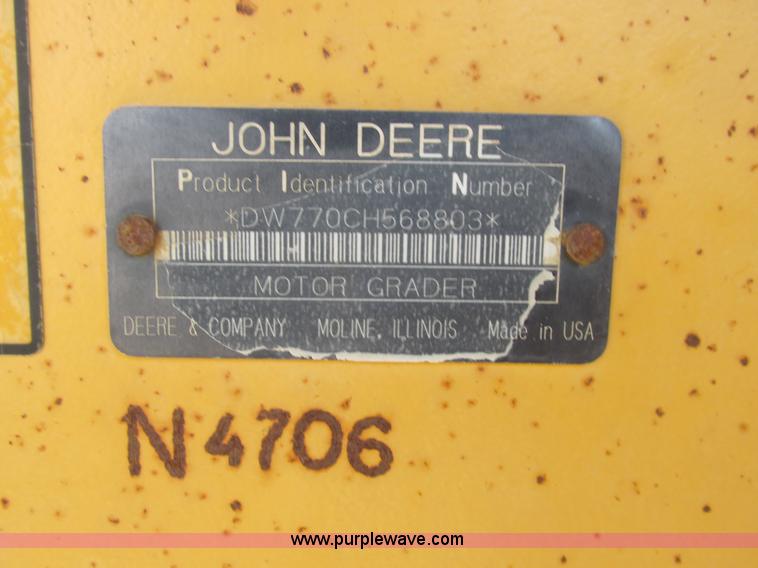 image for item A8778 1998 John Deere 770CH motor grader