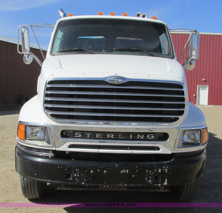 image for item A8783 2002 Sterling AT9500 dump truck