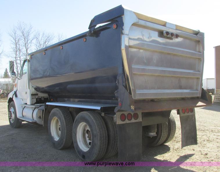 image for item A8783 2002 Sterling AT9500 dump truck