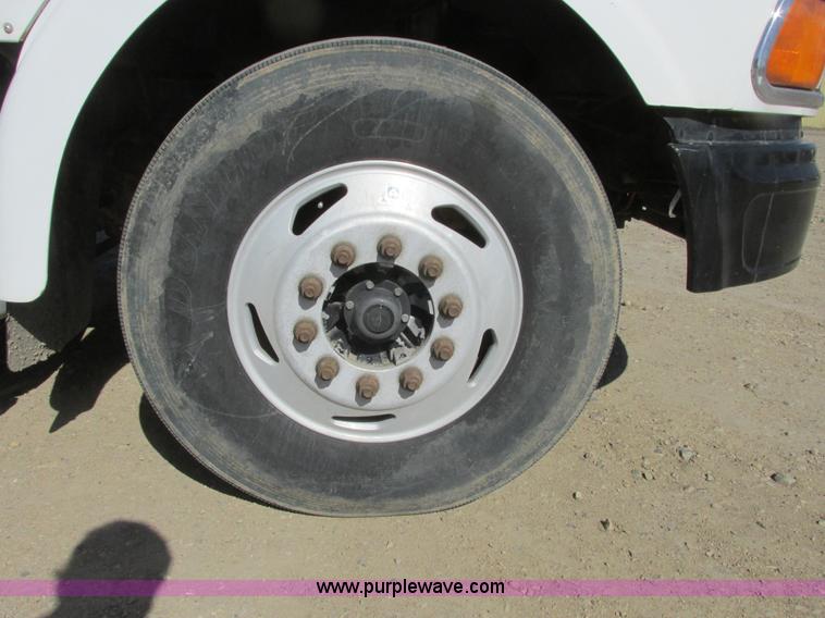 image for item A8783 2002 Sterling AT9500 dump truck