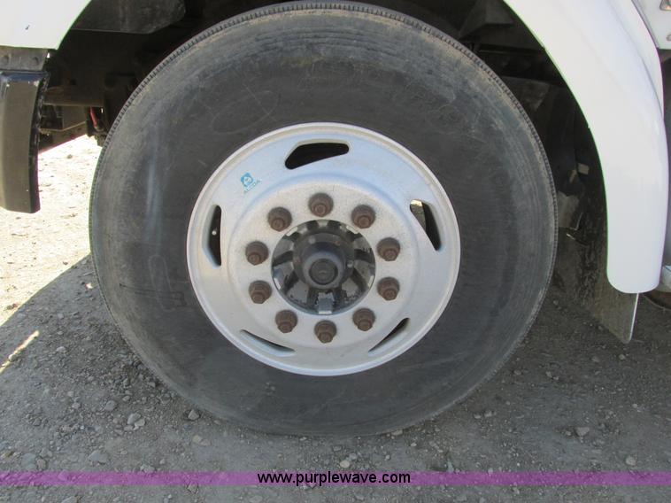 image for item A8783 2002 Sterling AT9500 dump truck