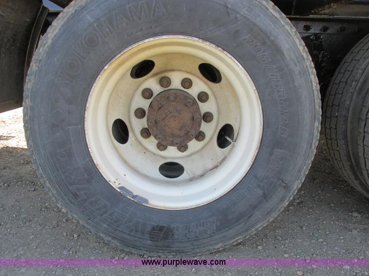 image for item A8783 2002 Sterling AT9500 dump truck